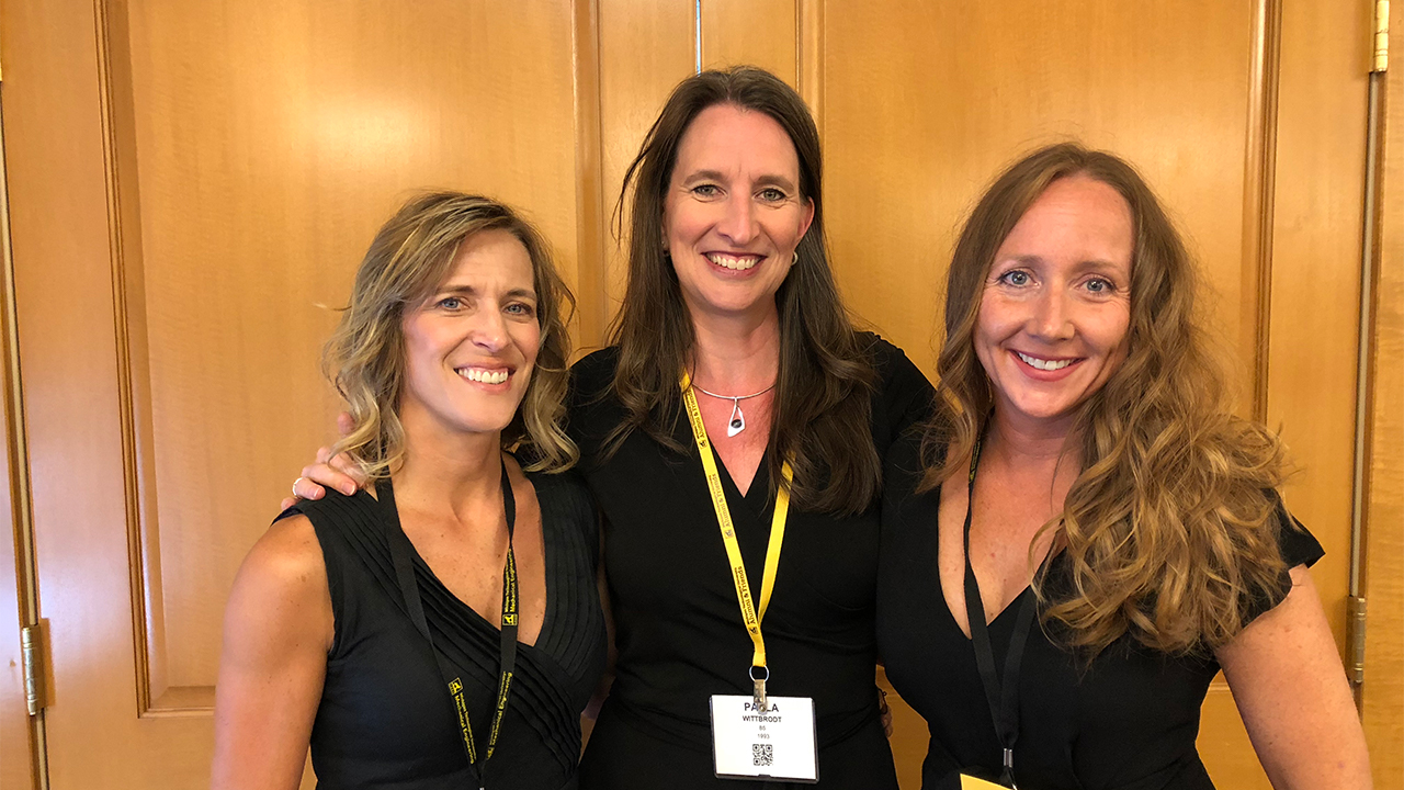 Class of '93 Alumnae Delta Phi Epsilon Scholarship Honors a Long-Standing Friendship